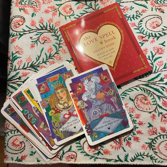 The Love Spell Box by Gillian Kemp – 30 Potent Spells to Enhance Your Love Life - Picture 3 of 5